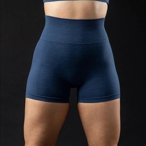 Alphalete amplify shorts 4”